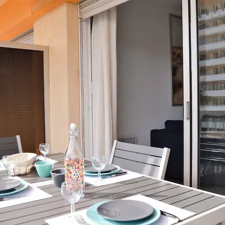 Renove Avec Terrasse, Apercu Et Parking Privatif Au Lavandou, 3 Couchages - Fr-1-251-303 Apartment Le Lavandou